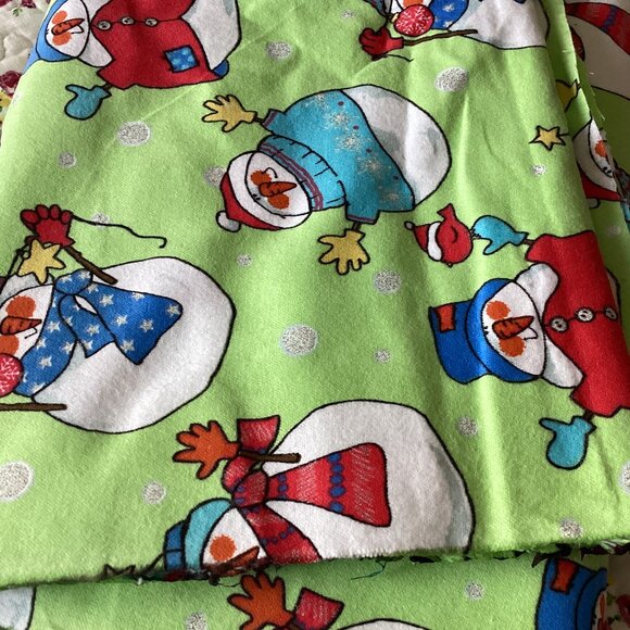 Christmas Frosty The Snowman Flannel Fabric (1 Piece) Green Material Quilting - Picture 5 of 5